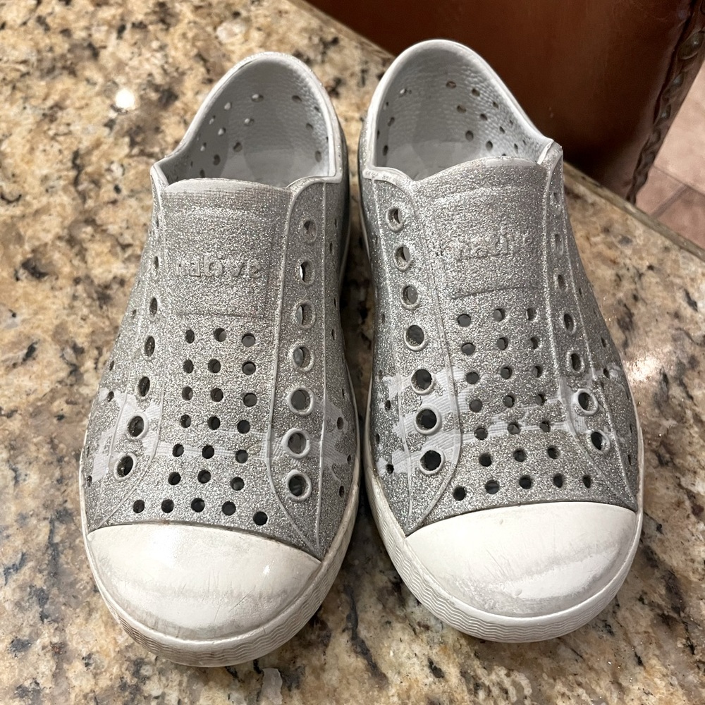 native gray glitter shoes